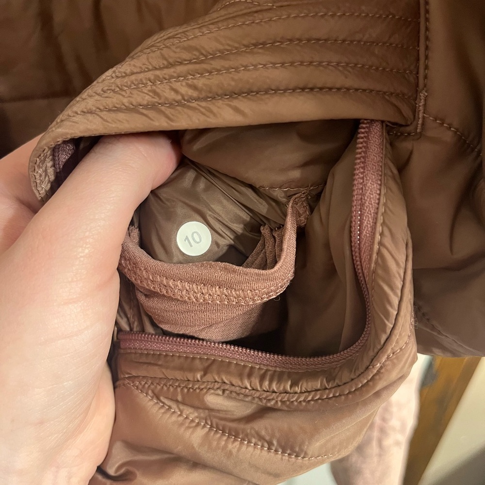 Lululemon The Bomb Bomber Jacket Reversible Bark Berry Size 10 Primaloft EUC - Picture 15 of 15